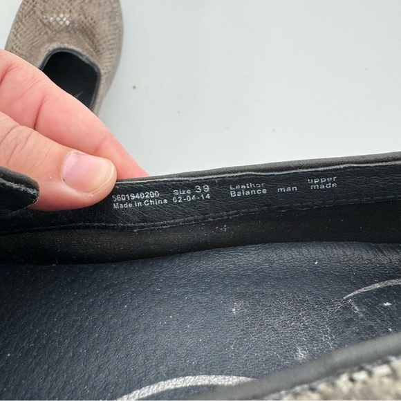 Dansko Gray Snakeprint Slip On Shoes Size 39 - Picture 7 of 7